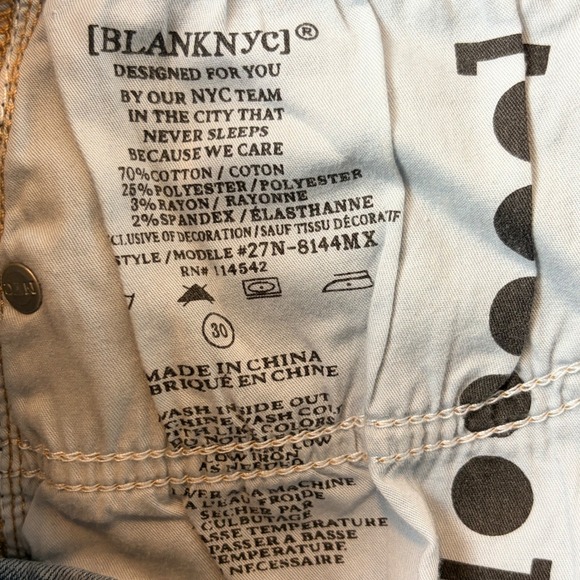 BlankNYC Hiker Short Blue Denim Cut Off Shorts Floral Butterfly Distressed Sz 30 - Picture 3 of 8